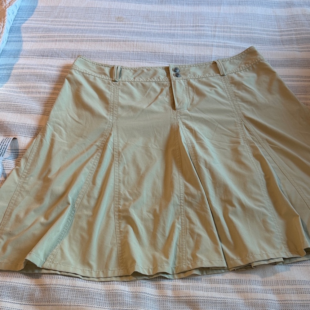 Athleta Pleated Skort in Beige
